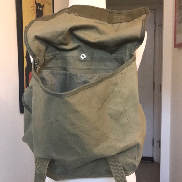 Vintage Military Square Soft Canvas Backpack 😘 - Picture 4 of 7